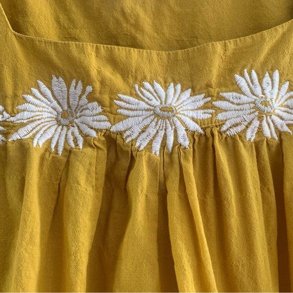 Madewell Embroidered Floral Top - Picture 5 of 11